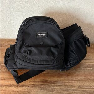 Tushbaby Carrier Black